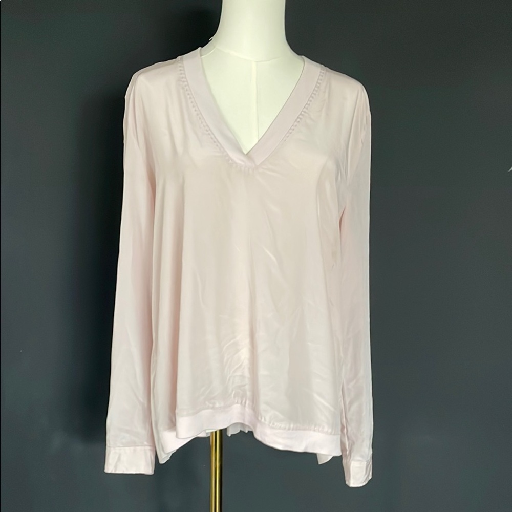 MARCCAIN silk v-neck blouse